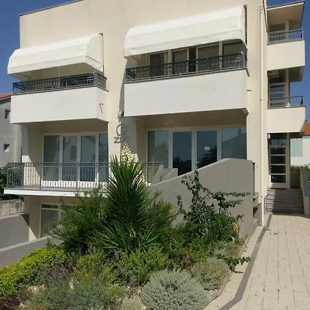 33 Apartamento